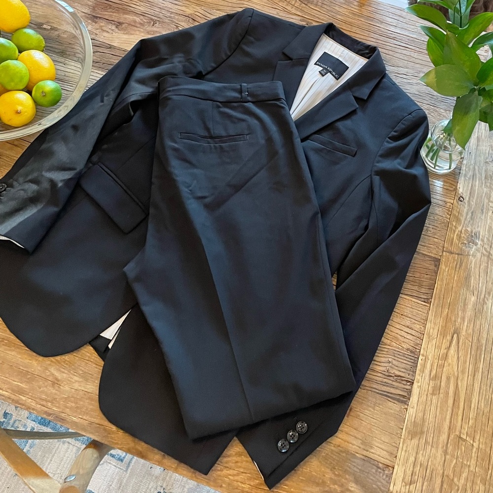 Banana Republic Suit